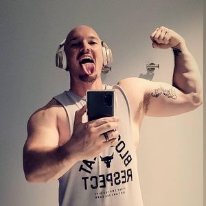 Meet your Posher, Robert